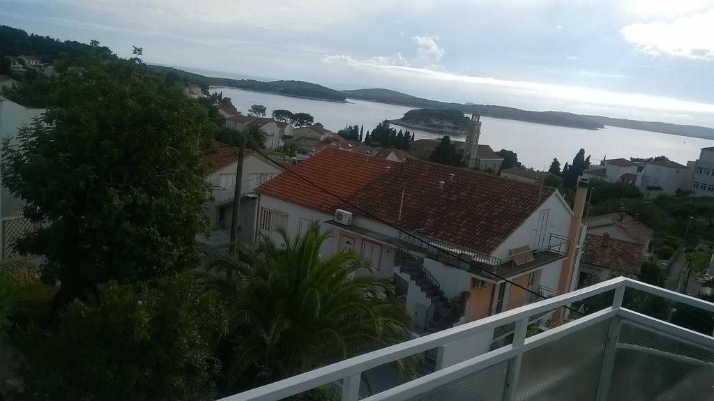 Apartments Jaksa Hvar Town Luaran gambar